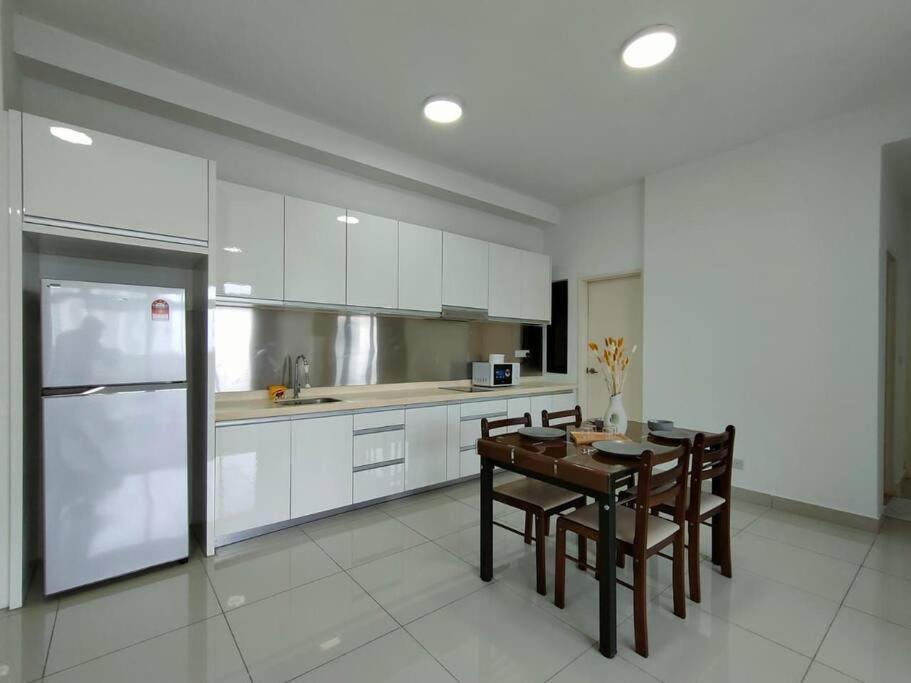 Meridin Medini, Iskandar Puteri, Johor Apartment *