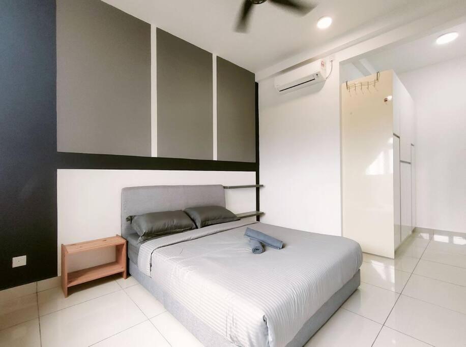 Meridin Medini, Iskandar Puteri, Johor Apartment *