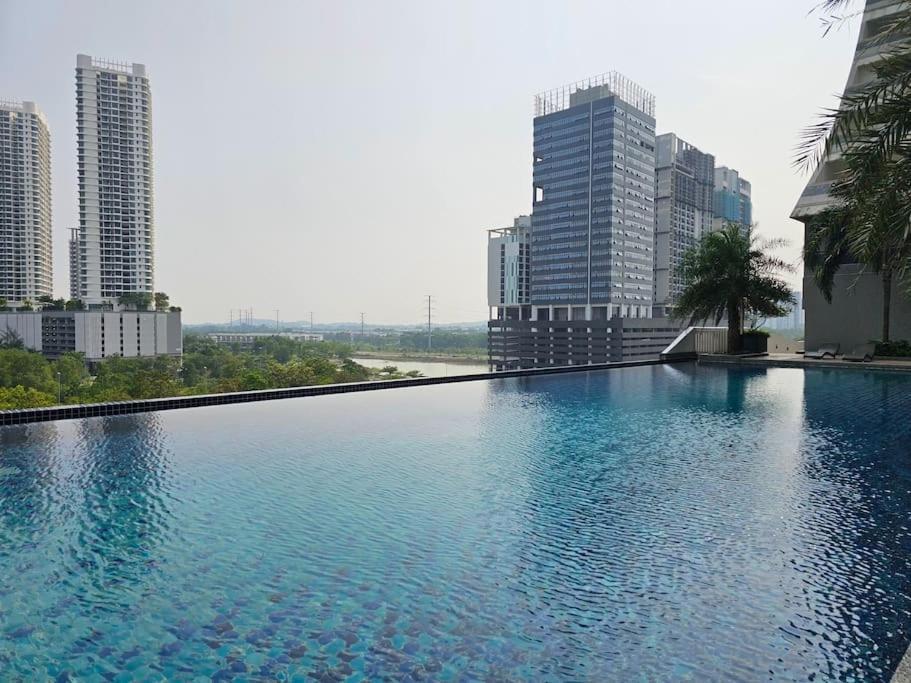 Meridin Medini, Iskandar Puteri, Johor