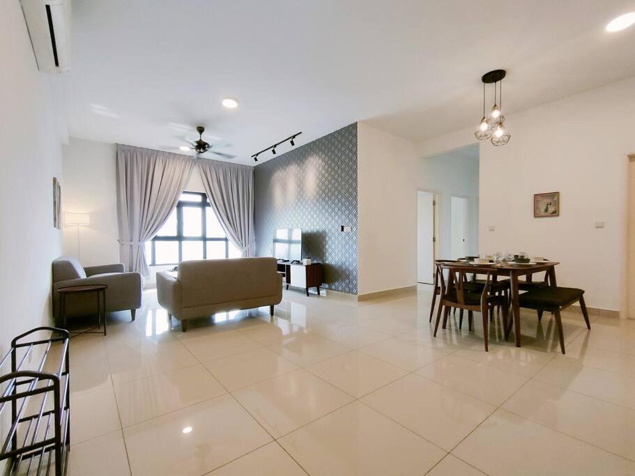 Apartment Meridin Medini, Iskandar Puteri, Johor *